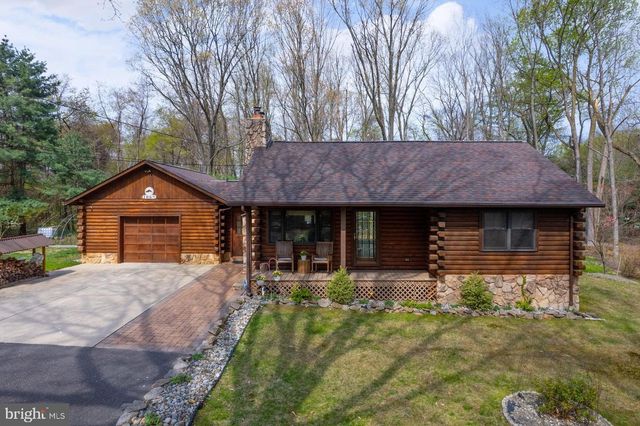 1069 CHEWS LANDING, Laurel Springs, NJ 08021