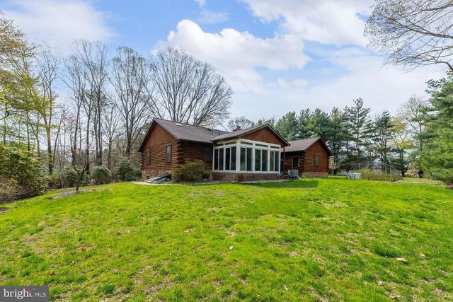 1069 CHEWS LANDING, Laurel Springs, NJ 08021