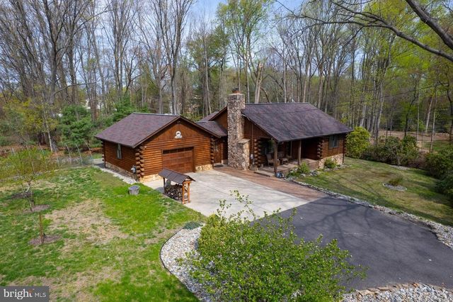 1069 CHEWS LANDING, Laurel Springs, NJ 08021