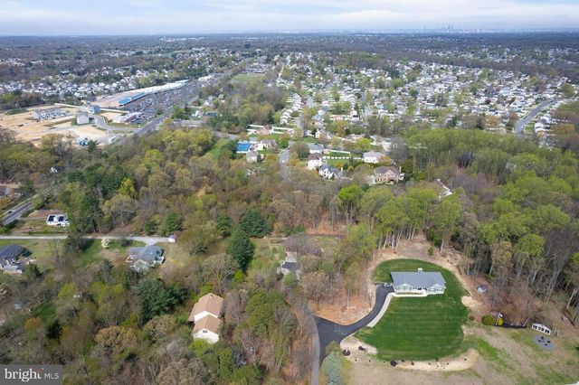 1069 CHEWS LANDING, Laurel Springs, NJ 08021