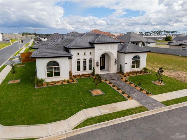 1800 S Queen Street, Edinburg, TX 78539