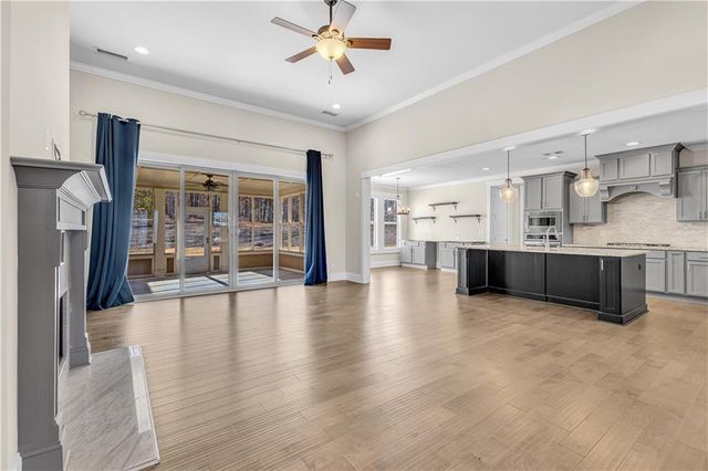 212 blue point, Fayetteville, GA 30215