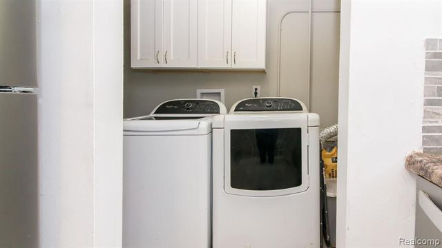 1203 Commonwealth Avenue, Ypsilanti Twp, MI 48198