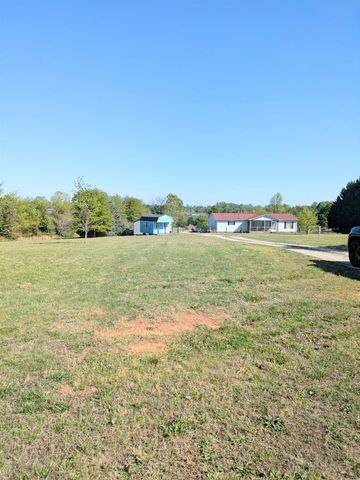 119 Overland Park Dr, Chesnee, SC 29323
