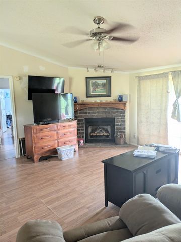119 Overland Park Dr, Chesnee, SC 29323