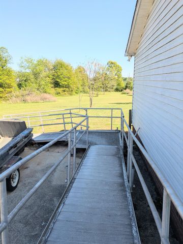 119 Overland Park Dr, Chesnee, SC 29323