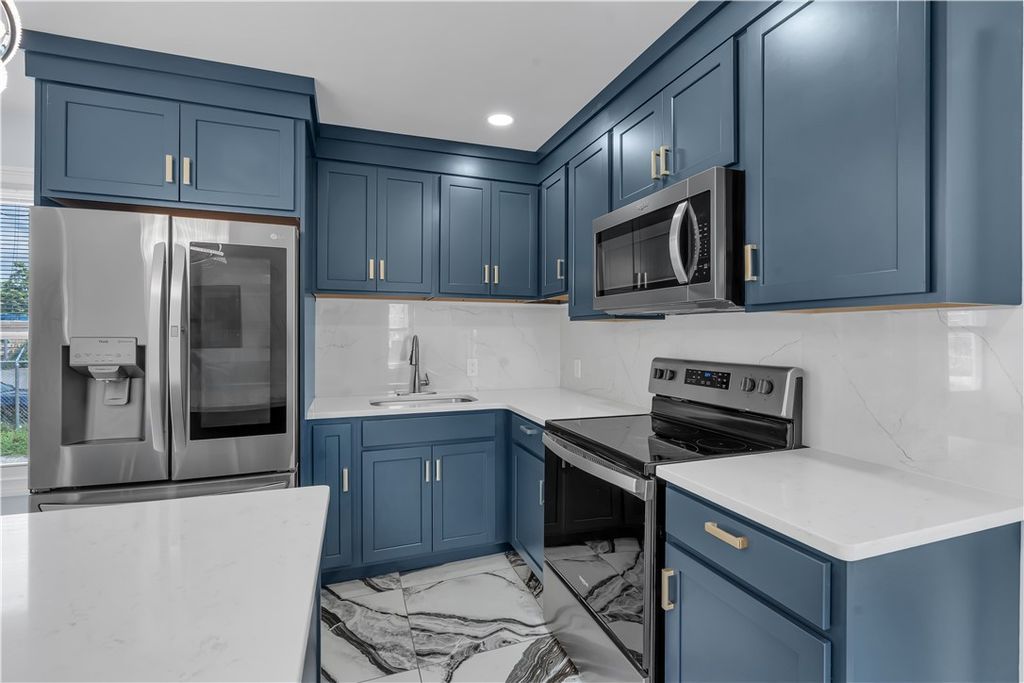 255 Pearl Street 1, Providence, RI 02907