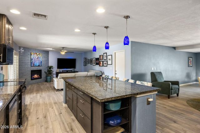 417 E BECK Lane, Phoenix, AZ 85022