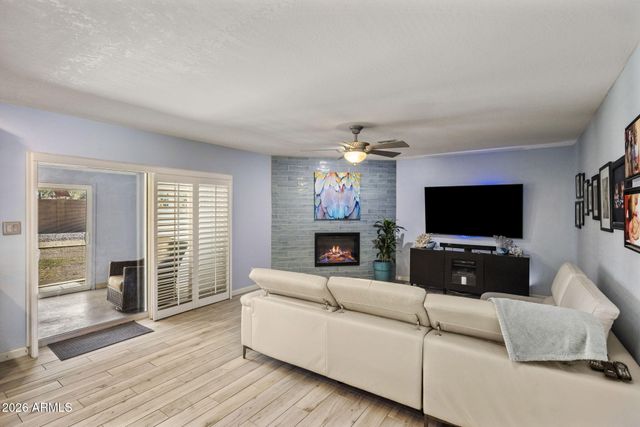 417 E BECK Lane, Phoenix, AZ 85022