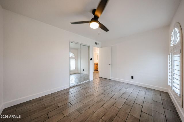 6608 W MERCER Lane, Glendale, AZ 85304