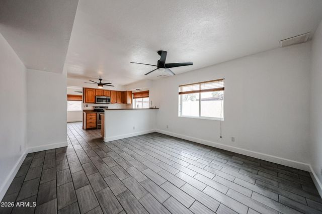 6608 W MERCER Lane, Glendale, AZ 85304