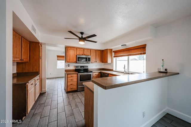 6608 W MERCER Lane, Glendale, AZ 85304