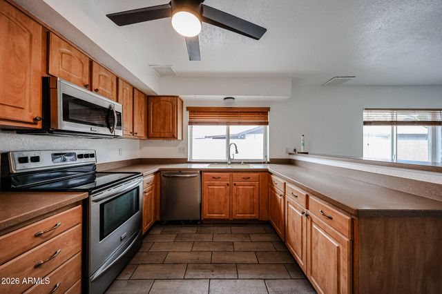 6608 W MERCER Lane, Glendale, AZ 85304