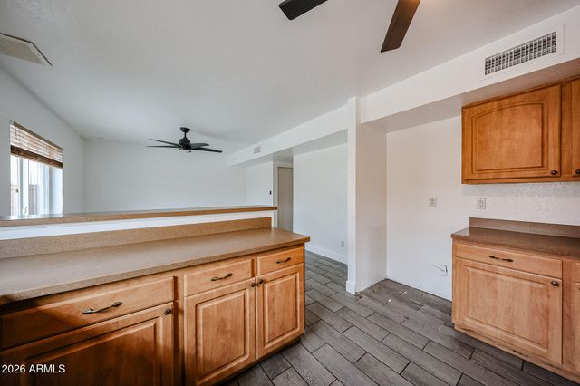 6608 W MERCER Lane, Glendale, AZ 85304