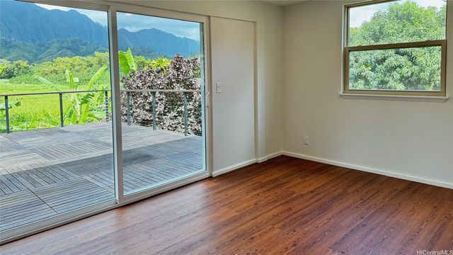 46-258 Kamehameha Highway, Kaneohe, HI 96744