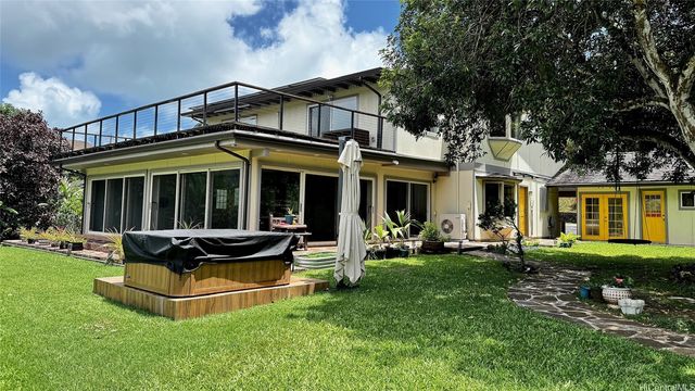46-258 Kamehameha Highway, Kaneohe, HI 96744