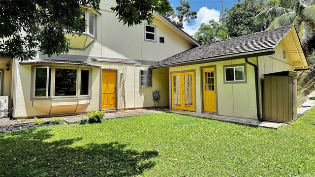 46-258 Kamehameha Highway, Kaneohe, HI 96744