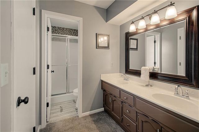 605 Meadow Court, Raymore, MO 64083