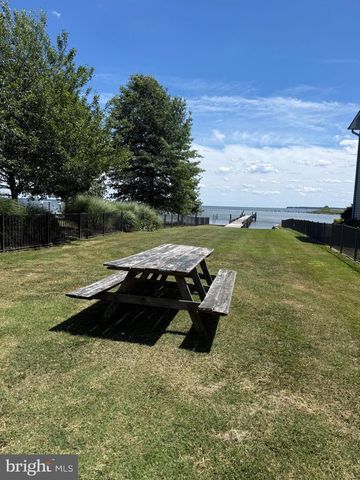 812 BAY VIEW DR, Deale, MD 20751