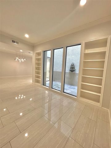 6000 Sugar Hill Drive 2, Houston, TX 77057