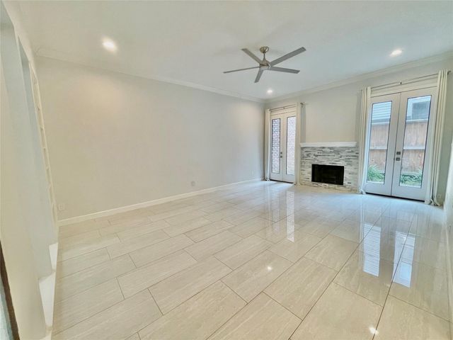 6000 Sugar Hill Drive 2, Houston, TX 77057