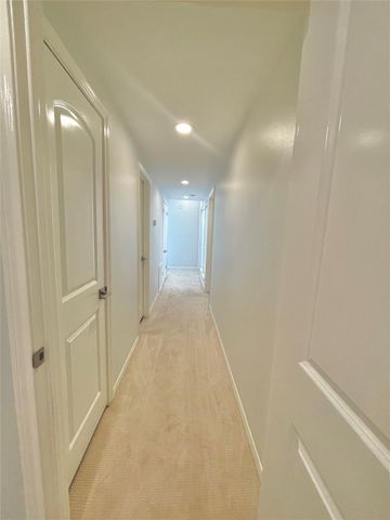 6000 Sugar Hill Drive 2, Houston, TX 77057