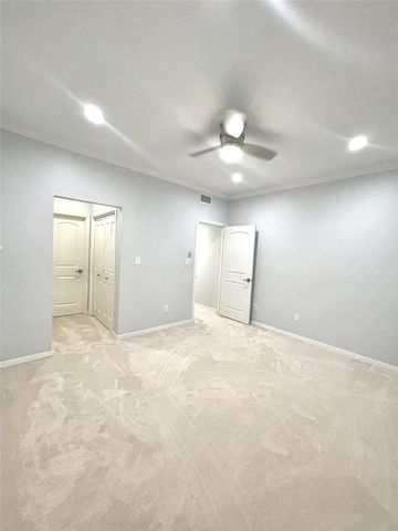6000 Sugar Hill Drive 2, Houston, TX 77057