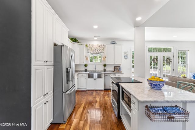 178 Emerald Ridge Drive, Hampstead, NC 28443