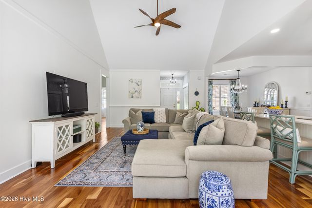 178 Emerald Ridge Drive, Hampstead, NC 28443