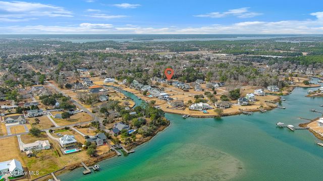 542 Deer Creek Drive, Swansboro, NC 28584