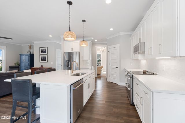 542 Deer Creek Drive, Swansboro, NC 28584