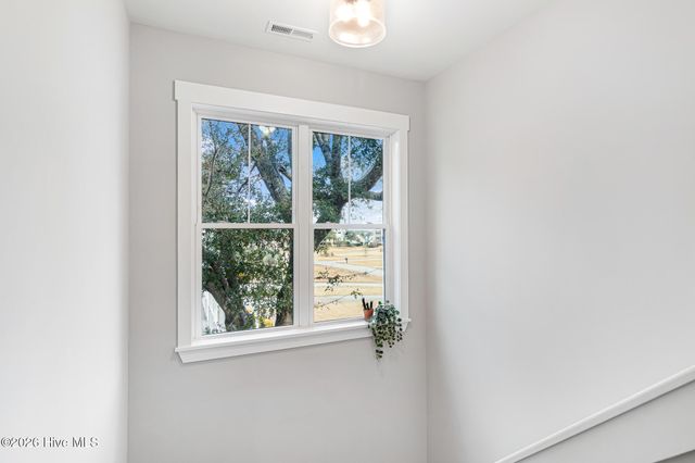 542 Deer Creek Drive, Swansboro, NC 28584