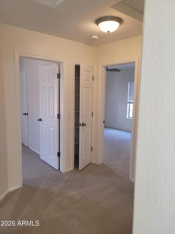 1453 S SINOVA Avenue, Gilbert, AZ 85296
