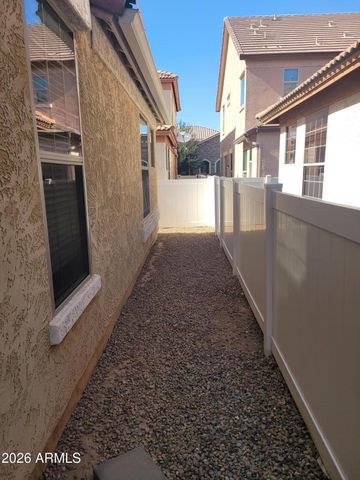1453 S SINOVA Avenue, Gilbert, AZ 85296
