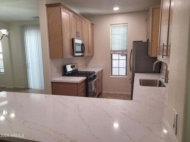 1453 S SINOVA Avenue, Gilbert, AZ 85296