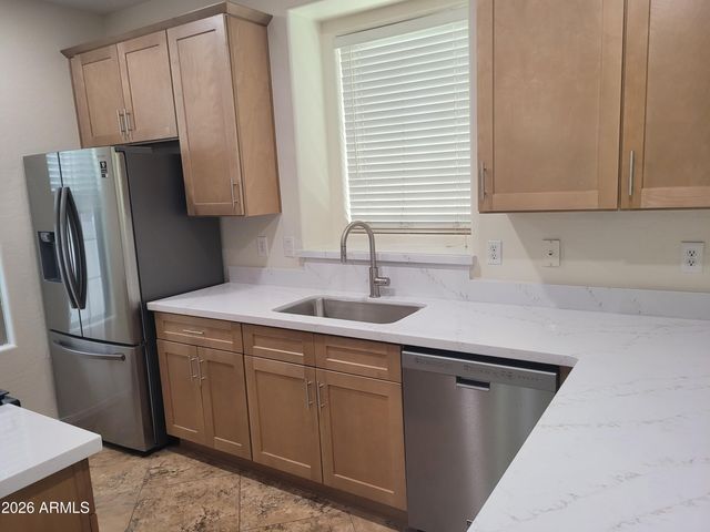 1453 S SINOVA Avenue, Gilbert, AZ 85296