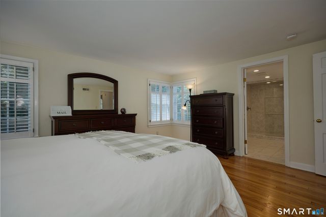 19 Pine Tree Drive, Stamford, CT 06906