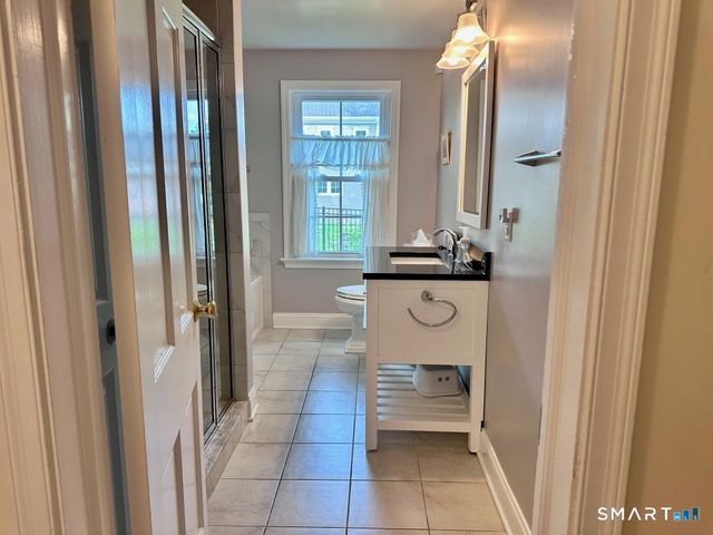 19 Pine Tree Drive, Stamford, CT 06906