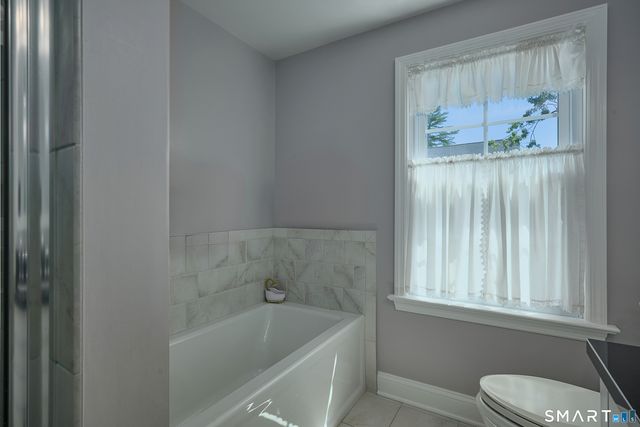 19 Pine Tree Drive, Stamford, CT 06906