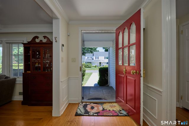 19 Pine Tree Drive, Stamford, CT 06906