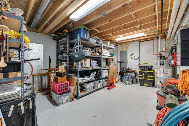 99 Staniford Farms Road, Burlington, VT 05408