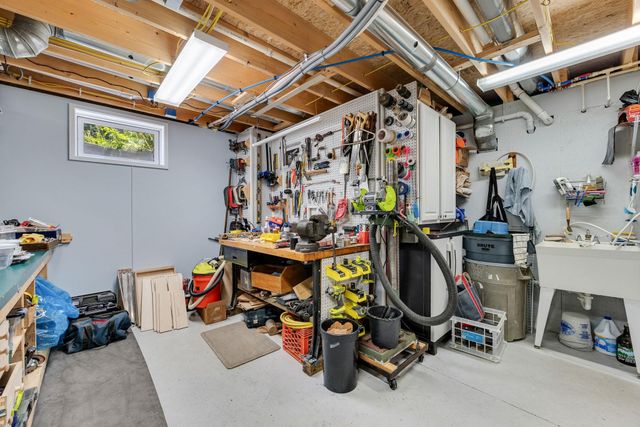 99 Staniford Farms Road, Burlington, VT 05408