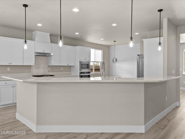 770 E Cottage Loop, Gardnerville, NV 89460