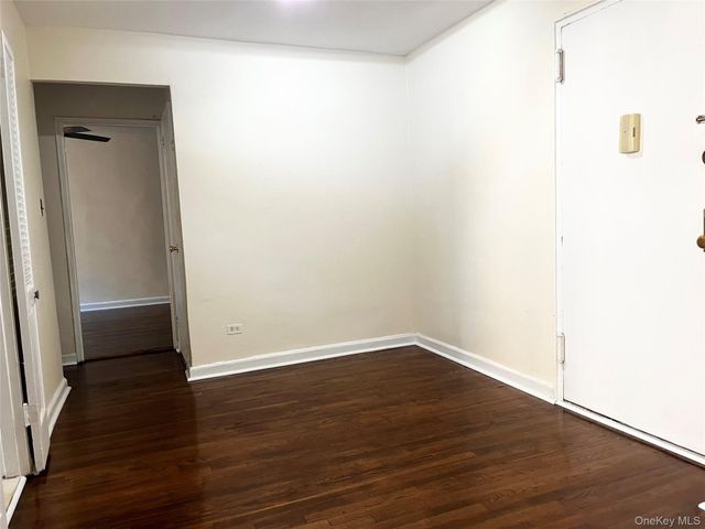 139-15 83rd Avenue 506, Briarwood, NY 11435