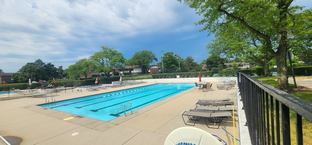 462 Raintree Drive 2A, Glen Ellyn, IL 60137 — photo 5