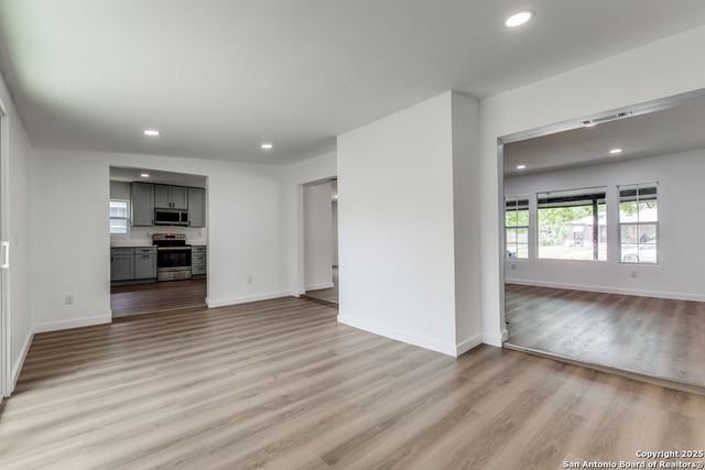 602 JOHN PAGE DR, San Antonio, TX 78228