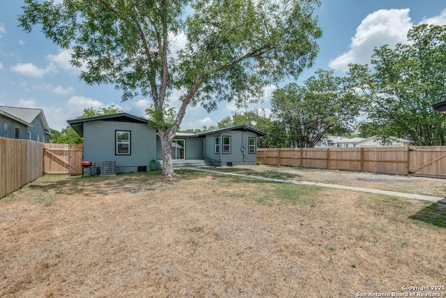 602 JOHN PAGE DR, San Antonio, TX 78228