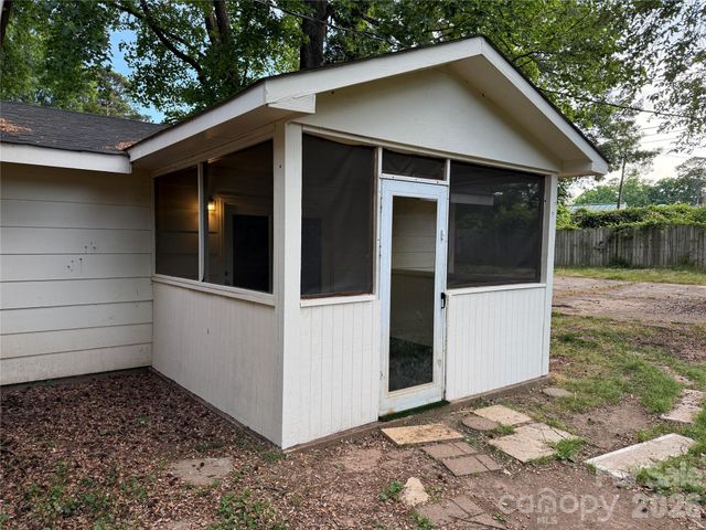 749 Edgerton Drive, Charlotte, NC 28269