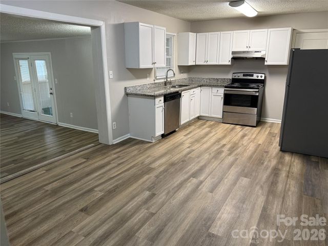749 Edgerton Drive, Charlotte, NC 28269