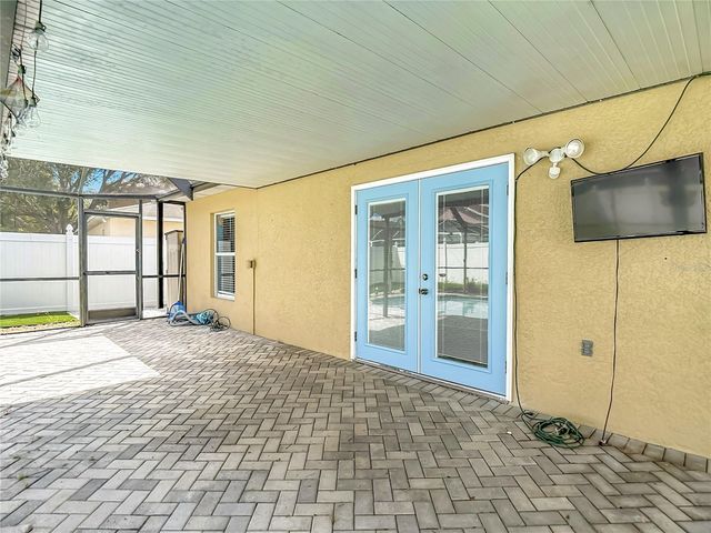 12730 KINGS LAKE DRIVE, Gibsonton, FL 33534